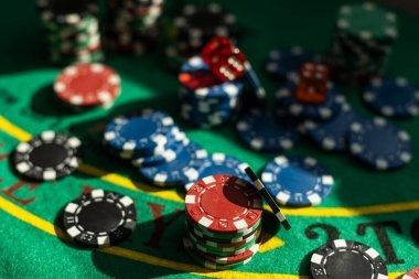 Real-time dealer communication Dealer interaction during live game
